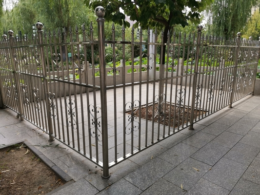 Conception de clôture décorative en aluminium noire de lance et de porte de jardin du fer 4ft de Glavanized