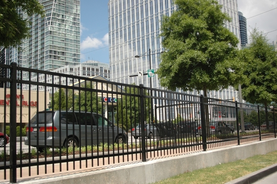 1.5*2.5m Décoration de clôture en aluminium revêtu de poudre pour piscine de jardin à domicile