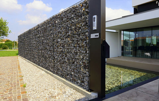 Système de clôture en gabion en treillis métallique galvanisé en PVC revêtu de pierre rempli de soudure