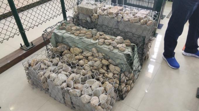 Taille hexagonale galvanisée 0 de System Baskets 2m de barrière de Gabion tissée par Galfan