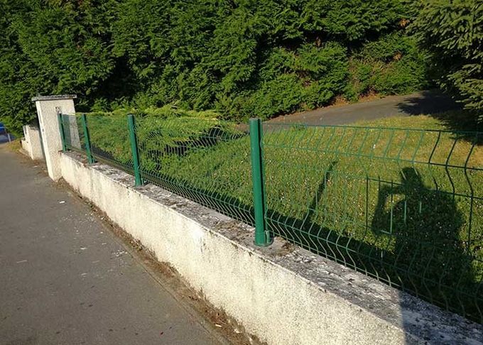 Revêtement V Mesh Security Fencing 2 de PE