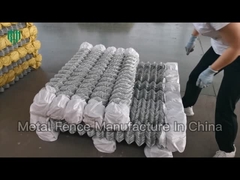 ISO9001 9 Gauge Cyclone Wire Diamond Chain Link Fence est une clôture de type