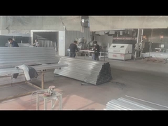 Soudure de postes de clôture anti-escalade