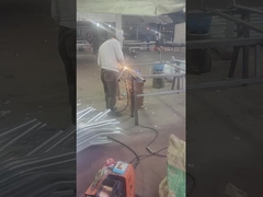 Soudage du cadre de clôture galvanisée à chaud et soudage post-soudage