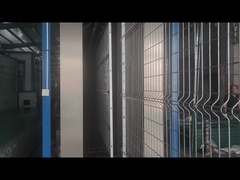 Traitement de surface des panneaux de clôture