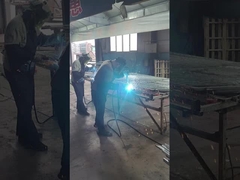 Le maillage est soudé au cadre