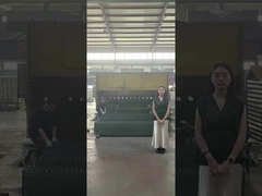 Clôture grillagée en V effectuant des courbures