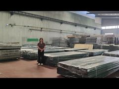 Post style de clôture tubulaire