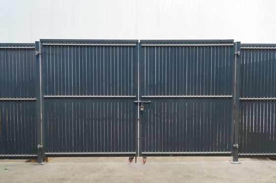 Qualité  1.5m Two Leaf Double Metal Garden Fence Gate Hot Dipped Galvanize Usine