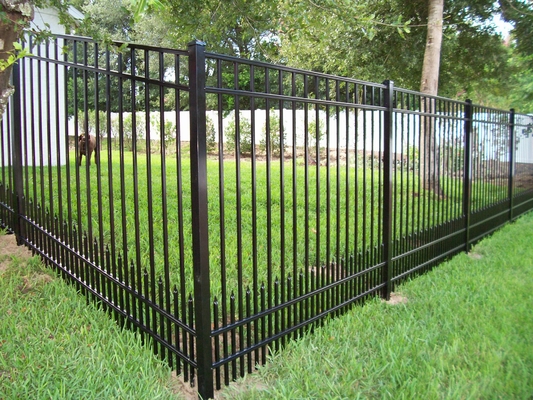 Métal Noir Sécurité 6x8 Piquet de ferraille en acier Panneaux de clôture de lance de jardin extérieur Galvanisés Panneaux de clôture en acier de fer forgé