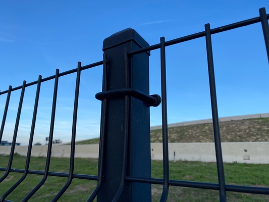 Clôture 3D revêtue en PVC Clôture en treillis métalliques soudés pour la sécurité et le jardinage
