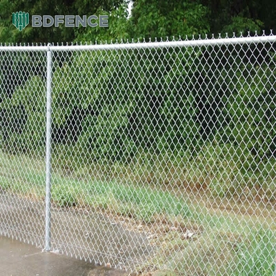 Fence à chaîne de 6 et 8 pieds avec revêtement en PVC et finition galvanisée