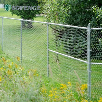 La clôture de fil de cyclone pour jardin à 8 pieds de hauteur et à 2,0 à 6,0 mm de diamètre