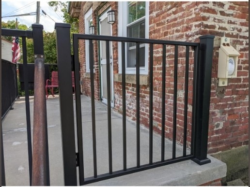 Porte coulissante en acier pour maison et jardin avec cadre de tuyau tubulaire
