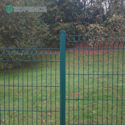 Accueil Sécurité extérieure Clôture en fil de fer 3D courbée soudée en PVC