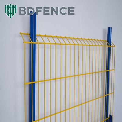 Couche en poudre 75*75 mm Résistance légère Rideau de protection du bord Couleur jaune