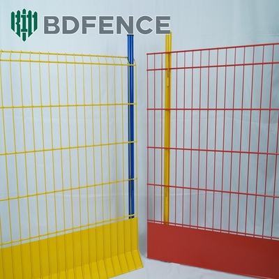 Couche en poudre 75*75 mm Résistance légère Rideau de protection du bord Couleur jaune