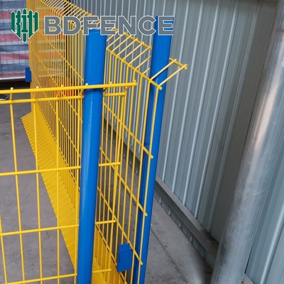 Q235 Clôture de protection des bords en treillis d'acier avec panneau d'aiguille pour bâtiment