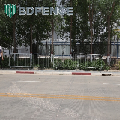 Barrières métalliques temporaires pour les piétons avec une distance interne de 110 mm 120 mm 150 mm
