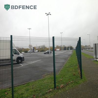 Accueil et extérieur 3D courbé filet de fil de fer soudé Jardin de clôture panneau de clôture extérieure décoratif Trellis et portes