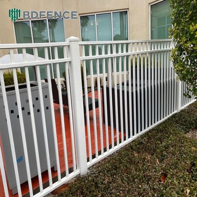 Des garde-corps en acier tubulaire en aluminium moderne personnalisable, résistant à l'eau, écologique, anti-vol, clôture de sécurité en poudre