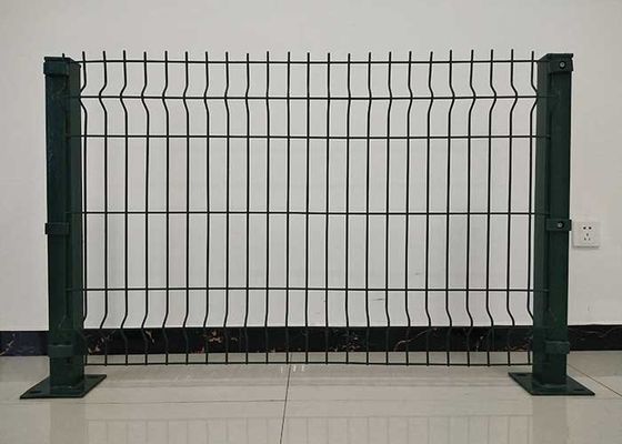 Fabricant Fabricant Chain Link Ferme Clôture à chaud trempé galvanisé rouleau 3d soudé filet de fil de fer Clôture grille de jardin