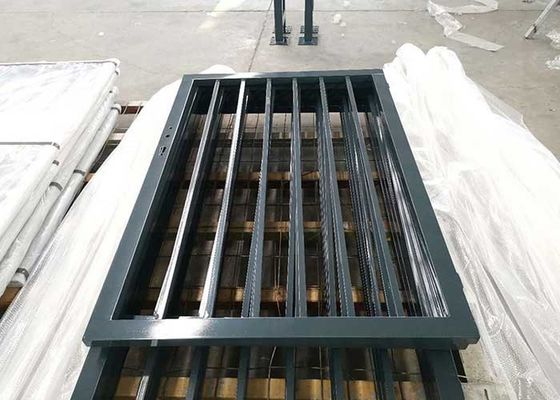 Décoration de jardin 2m Porte de clôture en acier à double porte Traité thermiquement en bois cadre en PVC filet de fil soudé 3D modèle incurvé Se
