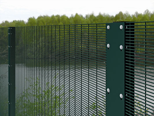 Garde de haute sécurité Clear View Clearvu 358 Garde anti-escalade pour le marché australien Bar de pinceau 40 x 5 mm M8 Coupe Square