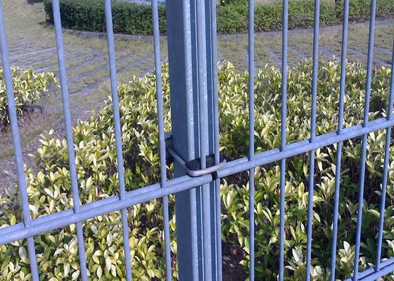 Barrière soudée double par fil de la structure 868/656 de grille de HGMT