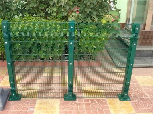 Anti-vol anti-escalade grille de la clôture à chaud plongée galvanisée fil soudé pour le jardin de la cour de l' école