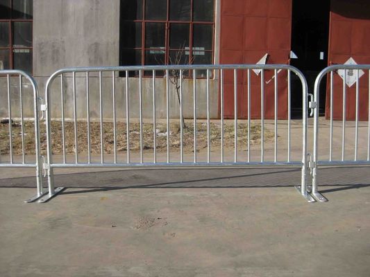 clôture galvanisée de barrière de foule adaptée aux besoins du client par taille de 0.9m