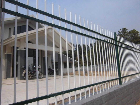 Piscine tubulaire en acier extérieure moderne de palissade clôturant les portes en acier en métal anti montée